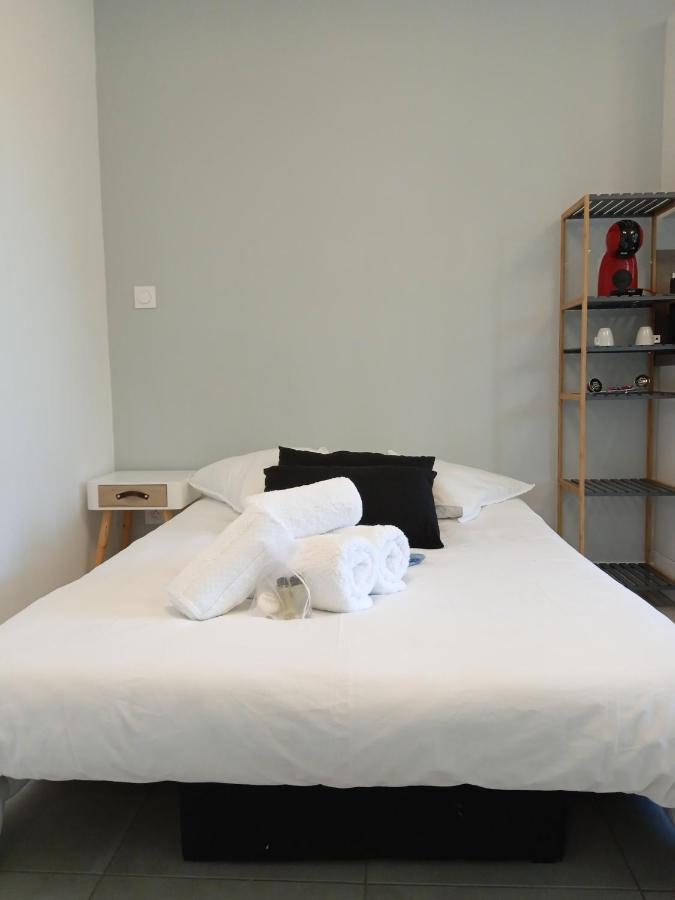 Studio Cosy Avec Garage Prive เลอม็องส์ ภายนอก รูปภาพ